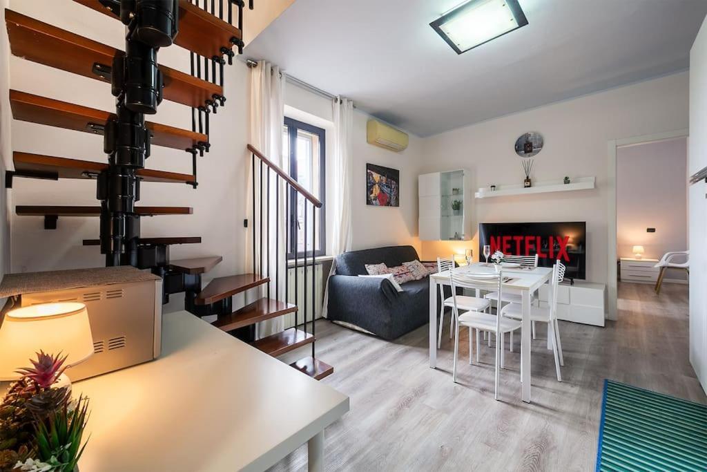 Appartement Ampio Quadrilocale Navigli/forum + Free Parking *
